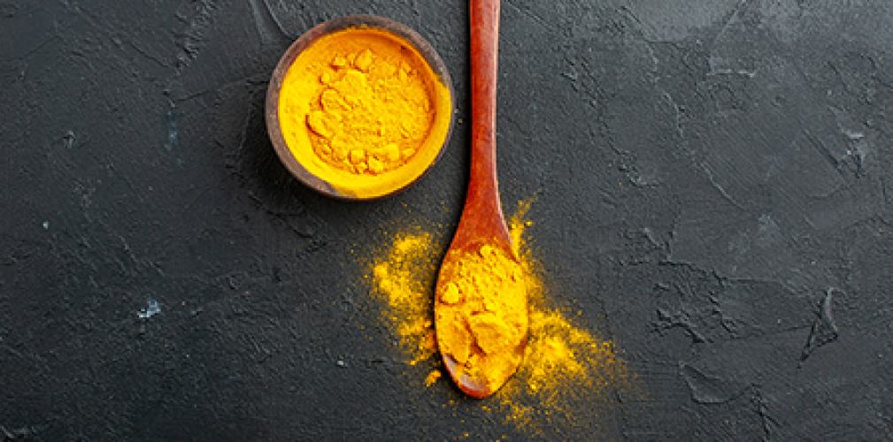 Millaisia terveyshyötyjä kurkuma tarjoaa?