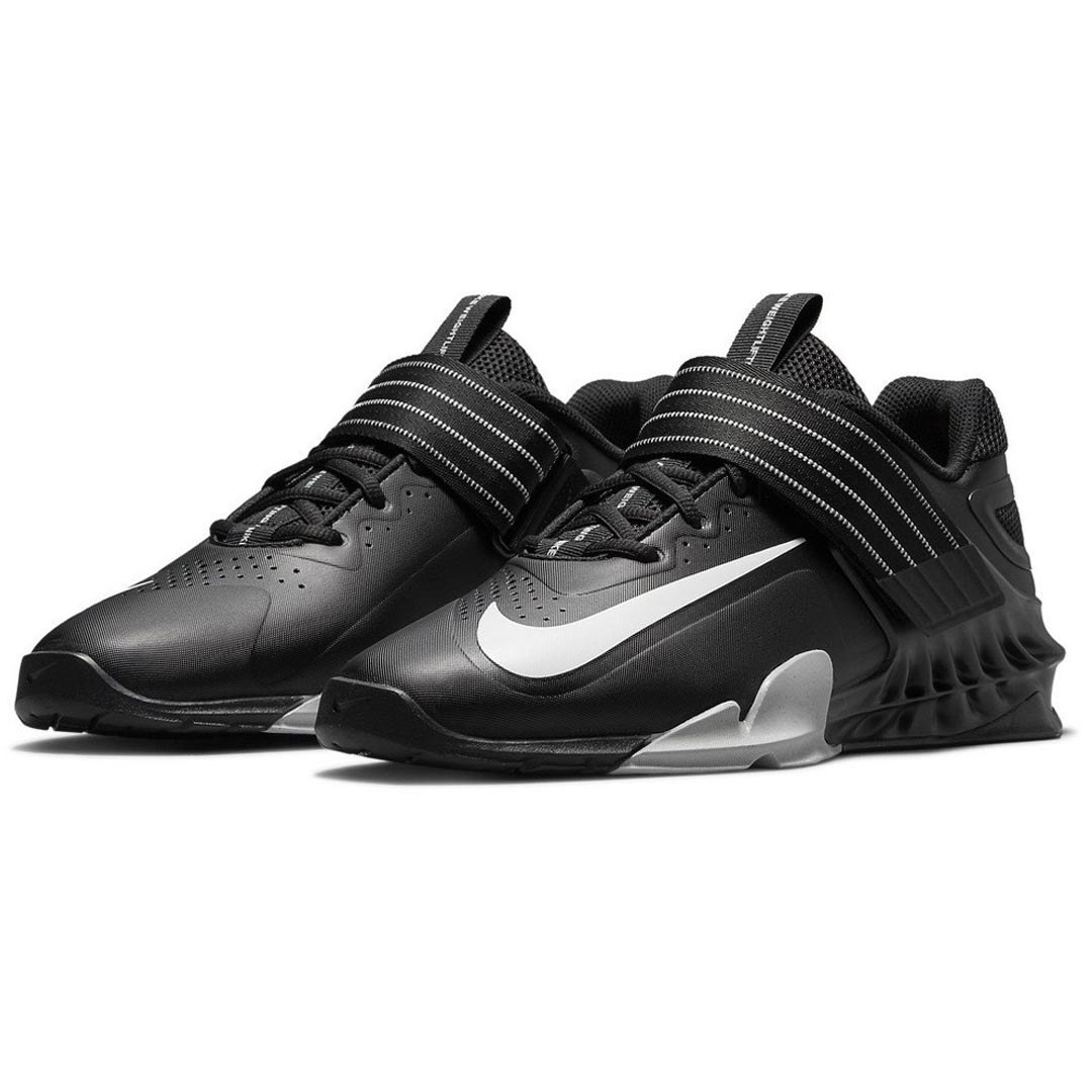 Nike Savaleos Black